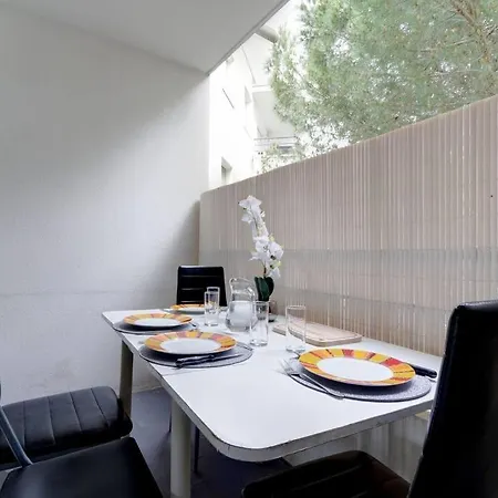 *alco 2 Chambres, Wifi, Parking, Terrasses* Apartment
